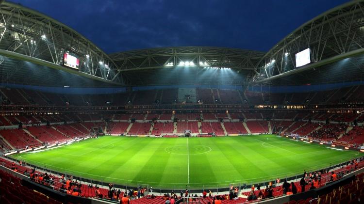 <p>ALİ SAMİ YEN KOMPLEKSİ (Kapasite: 50.178)</p>
