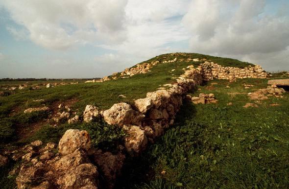 <p>Monte d'Accordi </p>
<p>Nerede? İtalya</p>
<p>Yapılışı (Yıl): Milattan Önce 4000-3650</p>