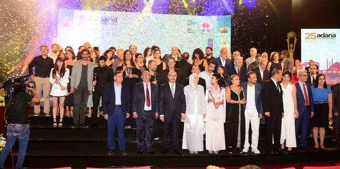<p>25. Uluslararası Adana Film Festivali'nde ödüller sahibini buldu. <strong>İşte festivalde ödül almaya hak kazanan ünlüler...</strong></p>
