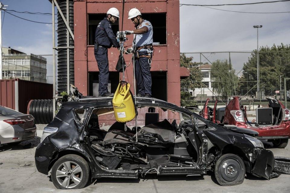 <p>Bayın, liselerde itfaiyecilik bölümlerinin yer aldığını ve teşkilata katılmadan önce gençler için bu bölümlerin büyük avantaj olduğunu dile getirdi.</p>

<p> </p>
