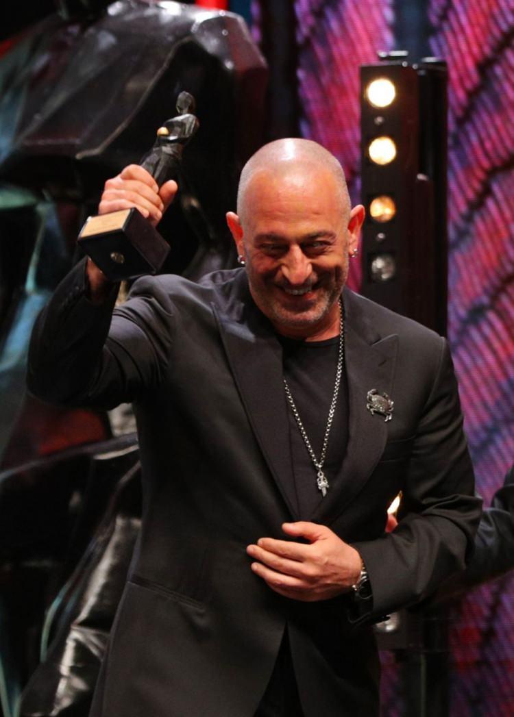 <p>"Yaşam Boyu Başarı"&nbsp; &Ouml;d&uuml;l&uuml; komedyen Cem Yılmaz aldı.</p>
