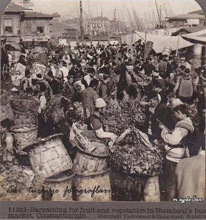 <p>Sebze-Meyve Pazarı, Sirkeci, İstanbul, 1912...</p>
