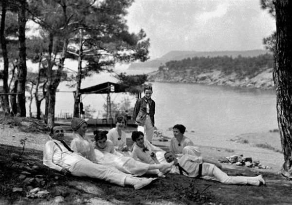 <p>Büyükada, 1910-1912</p>
