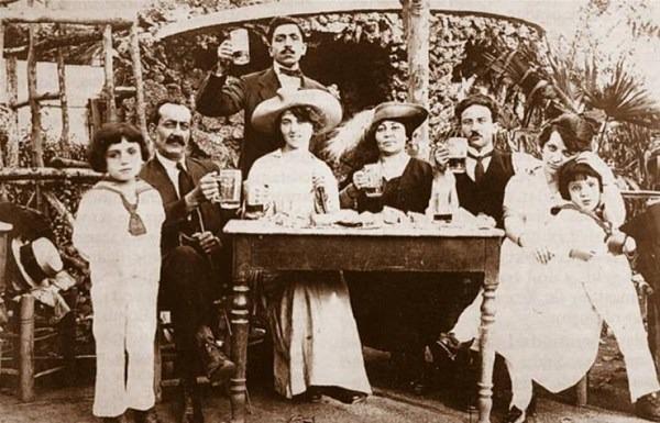 <p>Bir fabrika, 1910</p>
