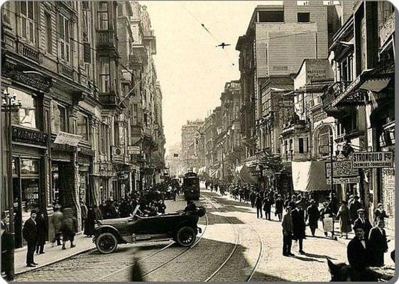 <p>1925 İstiklal Caddesi</p>

<p> </p>
