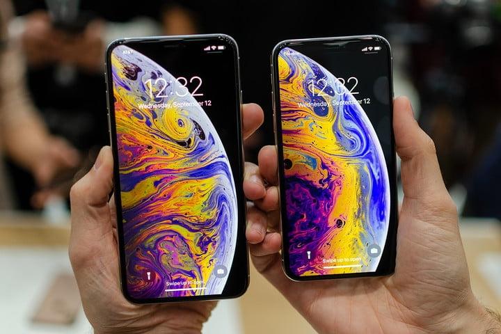 <p><strong>ABD </strong></p>
<p>iPhone XS Max (512 GB): 1449 dolar</p>