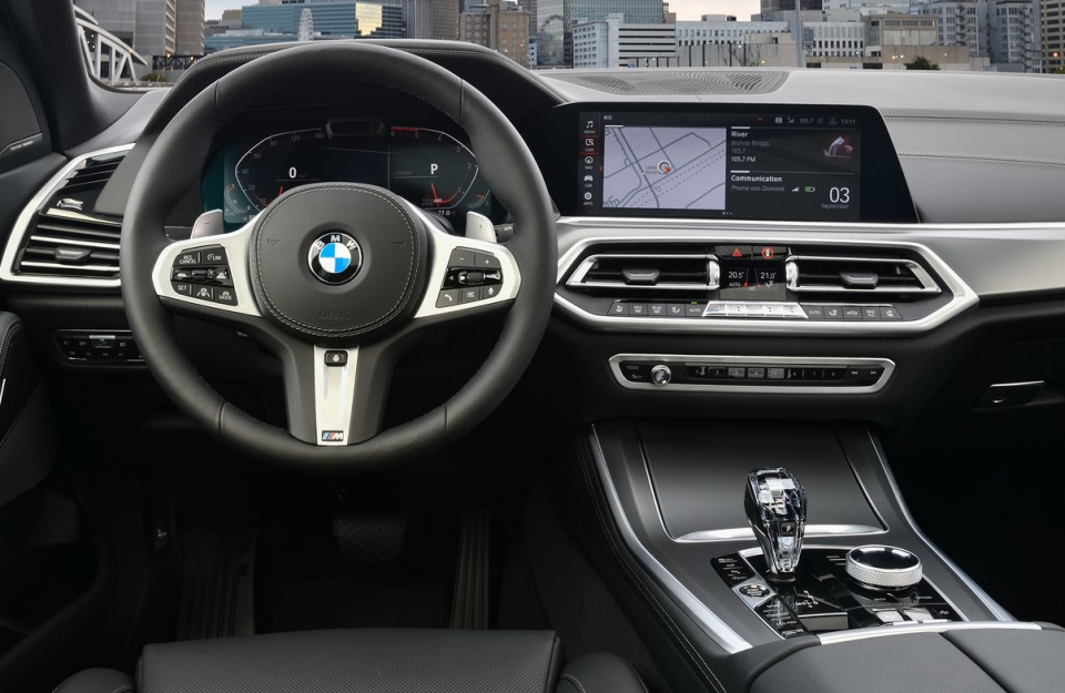 <p>2019 model BMW X5'in dünya çapındaki pazar lansmanının Kasım 2018'de yapılması planlanırken, araç ABD'nin Güney Carolina eyaletinde üretilecek.</p>
