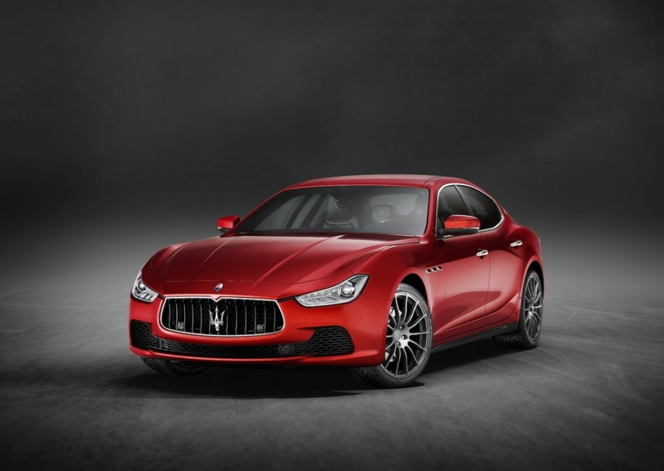 <p><strong>Maserati</strong><br />
<br />
E Segmenti:6<br />
F Segmenti: 28<br />
TOPLAM:34</p>
