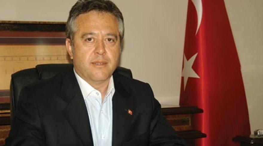 <p>Dr. Mehmet Karabay</p>
