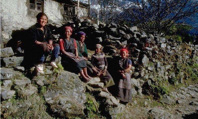<p>Kısacası apoletlerinde Everest&rsquo;in zirvesi bulunan dağcıların &ccedil;ok b&uuml;y&uuml;k b&ouml;l&uuml;m&uuml; bu başarılarını tamamen Şerpala bor&ccedil;lular</p>
