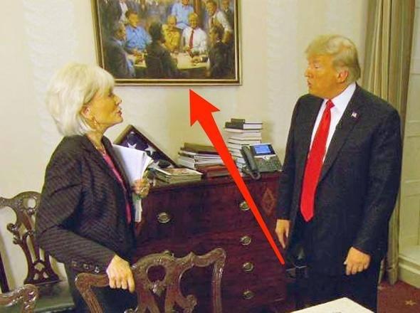 <p>Tablo Amerika'da yeni tartışmalara yol açmış, sosyal medya tablo ile ilgili birçok komplo teorisi üretmeye koyulmuştu.</p>

<p> </p>

