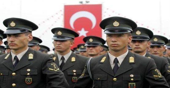 <div>Uzman Jandarma Kanunu'nda yapılan değişiklik ile uzman jandarmaların astsubaylığa geçiş yaşı 35 oldu.</div>
<div> </div>