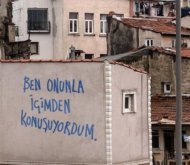 <p><strong>BEN ONUNLA İÇİMDEN KONUŞUYORDUM</strong></p>
