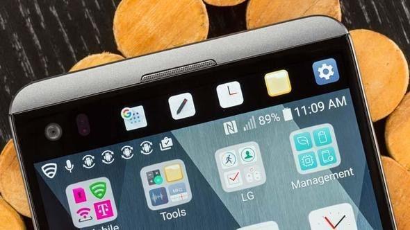 <p><strong>LG V20 </strong></p>
<p>Depolama hafızası: 32/64 GB<br />
Bellek: 4/6 GB RAM</p>