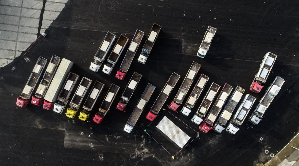 <p>Konusunda tek ihtisas fuarı olarak dikkati &ccedil;eken Bursa Uluslararası Blok Mermer Fuarı'nda, 60 bin metrekarede toplam ağırlığı 60 bin ton olan 2 bin 500 blok mermer sergilenecek.</p>

<p>&nbsp;</p>
