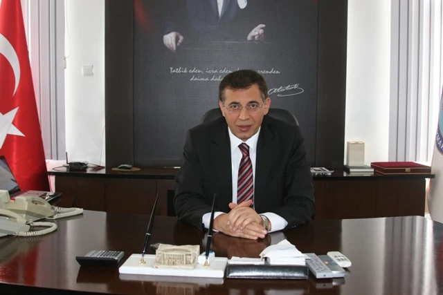 <p>Yıldırım Kaymakamı Ahmet Ümit Bolu Valiliğine,</p>
<p> </p>