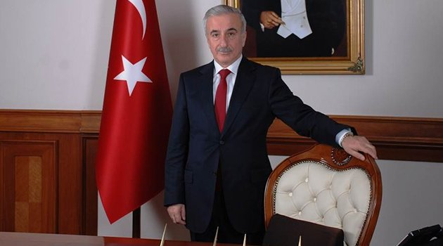 <p>Kayseri Valisi Süleyman Kamçı, <span style="color:rgb(255, 215, 0)">mülkiye başmüfettişi olarak görevlendirildi.</span></p>