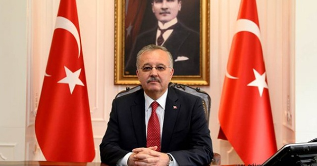 <p>Edirne Valisi Günay Özdemir, <span style="color:rgb(255, 215, 0)">mülkiye başmüfettişi olarak görevlendirildi.</span></p>