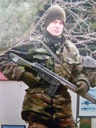 <p>“Elin Oğlu” programıyla tanınan Andrey Polyanin’in, Türk vatandaşlığına geçtikten sonra, askerlik yapmış.</p>

<p> </p>
