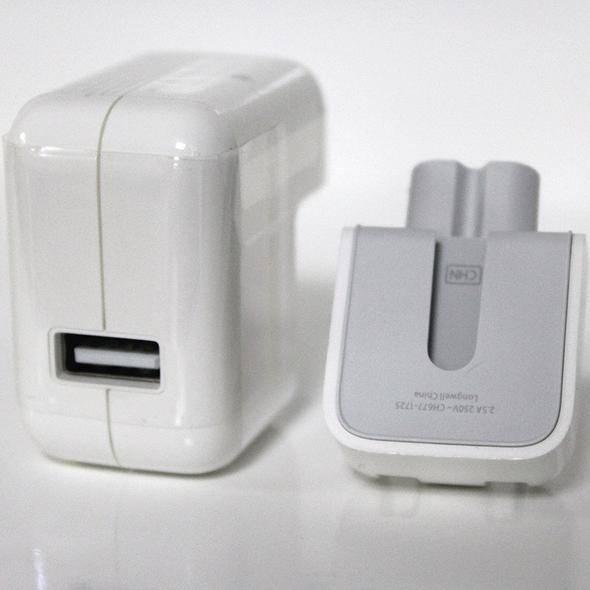 <p>Yanlış. İşin aslında her iki cihazda aynı sarj kablosunu kullanır. Buna Android cihazların benzer sarj kablosu kullanmasını örnek gösterebiliriz.</p>

<p> </p>
