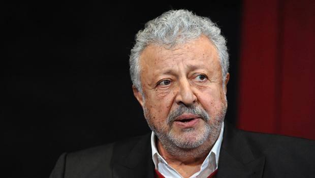 <p>Metin Akpınar - 177 cm</p>

<p> </p>
