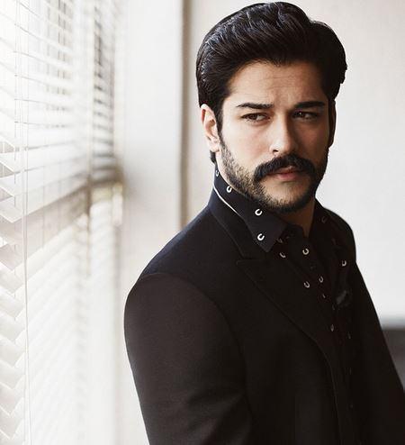 <p>Burak Özçivit - 184 cm</p>
