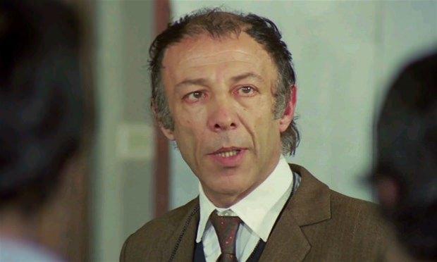<p>Münir Özkul - 180 cm</p>

<p> </p>
