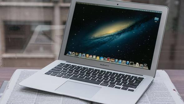 <p>13 inç Macbook Air </p>

<p>Eski fiyat: 7999 TL</p>
