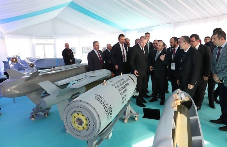 <p>Törene Sanayi ve Teknoloji Bakanı Mustafa Varank, Milli Savunma Bakanı Hulusi Akar, Genelkurmay Başkanı Orgeneral Yaşar Güler de katıldı.</p>
