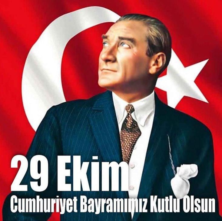 <p><strong>BURCU ESMERSOY SUYABATMAZ</strong></p>

<p>"Günaydın!ne güzel bir gün! 29 Ekim Cumhuriyet Bayramımız Kutlu Olsun!"</p>
