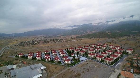 <p><strong>Kastamonu Taşköprü</strong></p>

<p>Konut Sayısı: 204</p>

<p>Son Başvuru Tarihi: 31/12/2018</p>

<p>Başlangıç Taksidi (TL): 397</p>

<p>Başlangıç Fiyatı (TL): 119.321</p>
