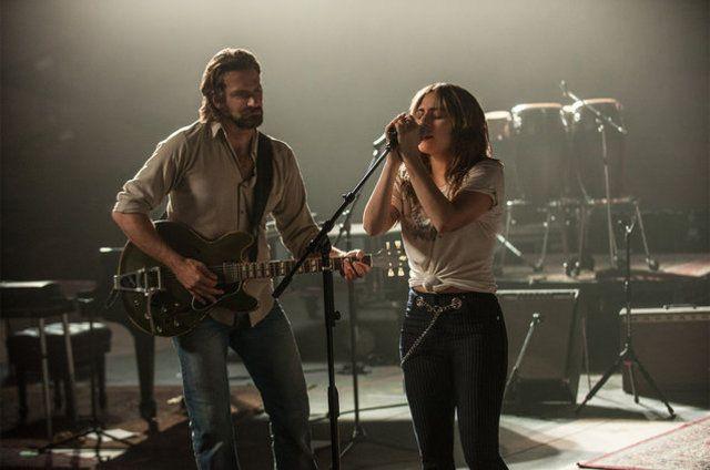 <p>A Star is Born</p>

<p>Daha şimdiden bu yılın 'En İyi Film' Oscar'ı için favoriler arasından gösterilen A Star is Born, ünlü oyuncu Breadley Cooper'ın da ilk yönetmenlik deneyimi. Lady Gaga'nın unutulmaz bir performans sergilediği filmin şarkıları klasikler arasına girmeye aday...</p>
