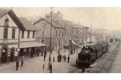 <p>Yaklaşık 100 yıl öncesi Başkentimiz Ankara </p>

<p> </p>
