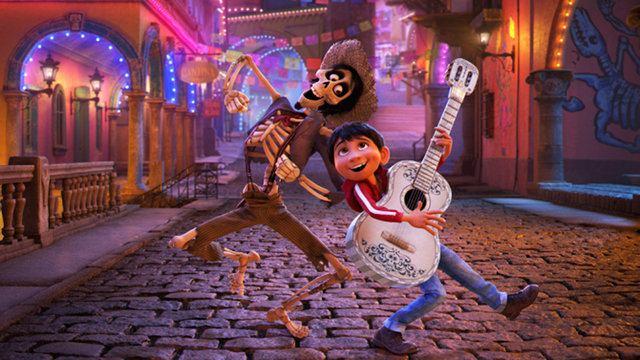<p>Coco</p>

<p>Pixar'ın 2018'deki şaheseri Coco, 12 yaşındaki müzik aşığı Miguel'in 'Ölüler Şehri'ndeki macerasını anlatıyor. Coco muhteşem görselliğiyle Eni İyi Animasyon Filmi dalında Oscar'ı kazandı...</p>
