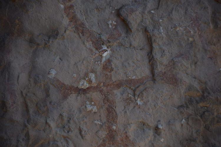 <p><em><strong>ADIYAMAN'DA 1500 YILLIK KLİSE BULUNDU</strong></em></p>
<p>Adıyaman'ın Gerger ilçesinde, Doğu Roma Dönemi'ne ait olduğu belirlenen ve içerisinde Malta haçları, ayak izi ve sunum çukurunun yer aldığı 1500 yıllık olduğu tahmin edilen kilise bulundu.</p>