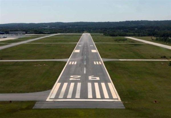 <p>Numaralar pistin bulunduğu bölgedeki manyetik konuma karşılık gelir. Pilotlarda buna göre iniş yaparlar. </p>
<p> </p>