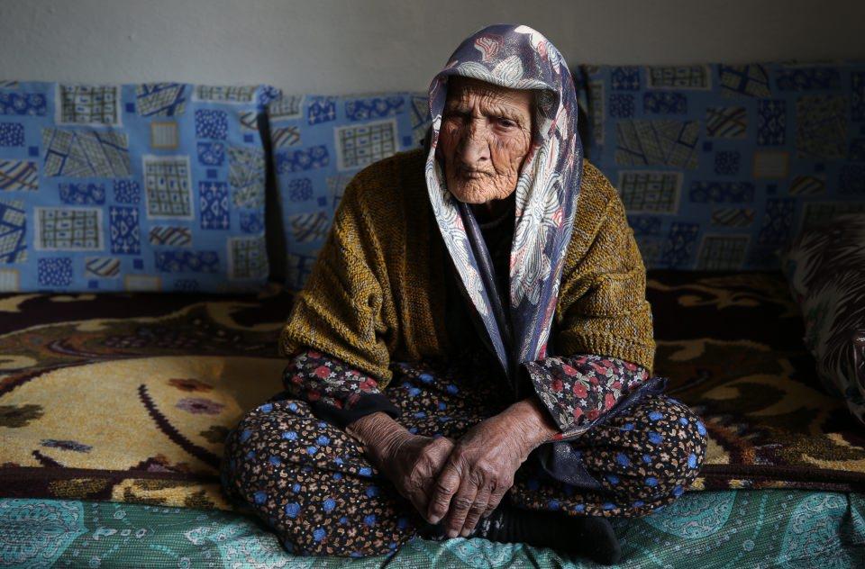 <p>Kendi eşinin de yıllar önce vefat ettiğini belirten Baltacı, "Annemin 6 çocuğundan 4'ü öldü. Ben ve 60 yaşında bir kardeşim hayattayız. Bunun dışında 17 torununun tamamı sağ." dedi.</p>

<p> </p>
