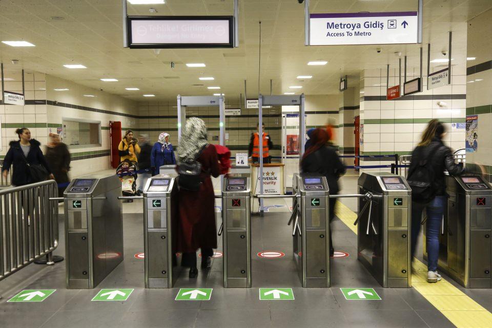 <p>Üsküdar-Ümraniye-Çekmeköy-Sancaktepe Metro Hattı, Avrupa'nın en iyi sürücüsüz metrosu seçildi.</p>
