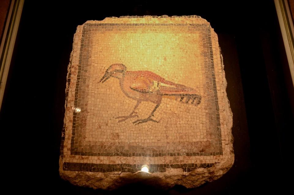<p>Gaziantep'in Nizip ilçesi Belkıs Mahallesi sınırları içindeki Zeugma  Antik Kenti'nden yurt dışına kaçırılan "Çingene Kızı" mozaiğinin kayıp 12  parçasının Türkiye'ye getirilmesi için Kültür ve Turizm Bakanlığı ile ABD'nin  Bowling Green Eyalet Üniversitesi arasında protokol imzalanmıştı.</p>

<p> </p>
