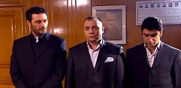 <p>Süleyman Çakır'ı öldüren Halit, ilerleyen bölümlerde Polat Alemdar ve Memati tarafından öldürülmüştü.</p>

<p> </p>
