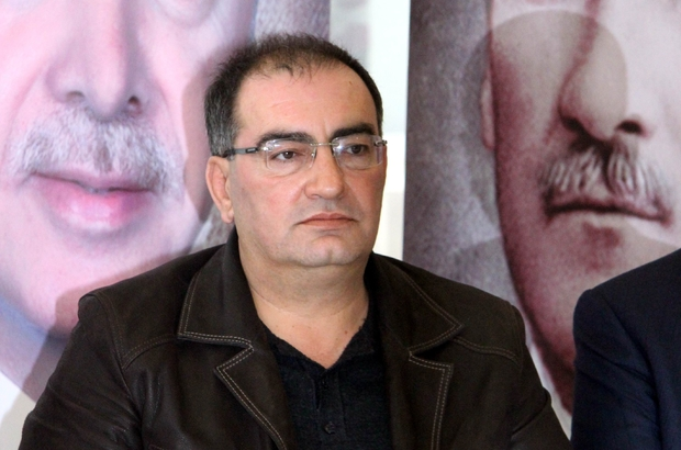 <p>28- KİLİS</p>

<p>MEHMET ABDİ BULUT</p>

<p>KİLİS ESKİ BELEDİYE BAŞKANI<br />
 </p>

<p><span style="color:#FFD700"><strong>MEHMET ABDİ BULUT KİMDİR?</strong></span></p>

<p>20 Ekim 1967 tarihinde Kilis‘te doğdu. İlk ve orta öğrenimini Kilis’te tamamladıktan sonra Yüksek öğrenimini İstanbul Üniversitesi Hukuk Fakültesinde tamamladı.Daha sonra Avukatlık Stajına müteakip askerlik hizmetini 1991 yılında 223 dönem Asteğmen olarak Konya Personel Okulu ve Milli Savunma Bakanlığı İnş.Eml. Daire Başkanlığında tamamladı.1993 yılından itibaren Kilis’te serbest Avukatlık yapmakta iken, 28 Mart 2009 Yerel Seçimlerinde Kilis Belediye Başkanlığını kazandı.Evli ve 3 çocuk babasıdır. </p>

