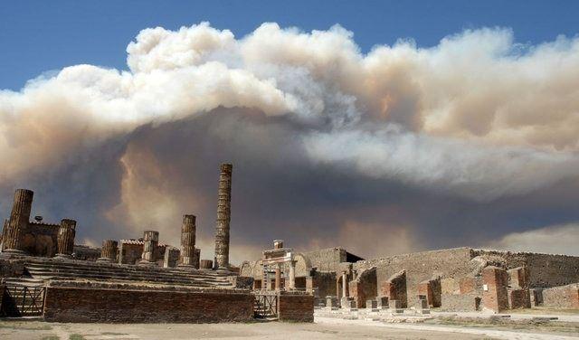 <p>Juan Pablo Lasterra'nın İtalya'nın güneyindeki Napoli şehrinin yakınlarında bulunan Pompeii Antik Kenti'nde çektiği fotoğraf.</p>