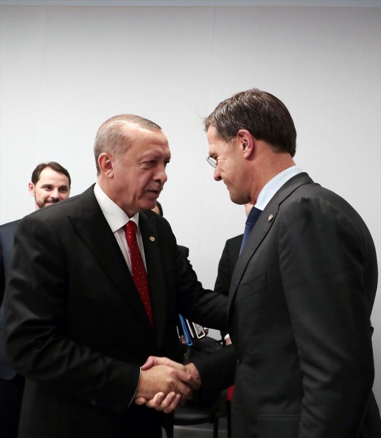 <p>Cumhurbaşkanı Erdoğan ve Hollanda Başbakanı Mark Rutte</p>
