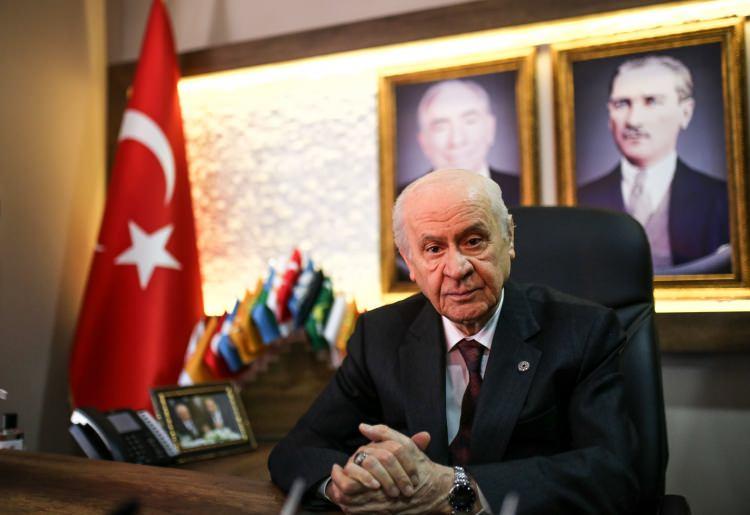 <p>MHP, 31 Mart 2019'da yapılacak yerel seçimler için 9'u il 41'i ilçe olmak üzere 50 belediye başkan adayını daha belirledi.</p>

<p> </p>

<p>MHP lideri Devlet Bahçeli'nin onayladığı isimler şöyle;</p>

<p> </p>
