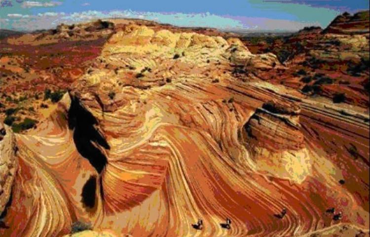 <p>Dalga: (Utah, ABD) Oyma kaya yaklaşık 190 milyon yaşındadır.</p>
