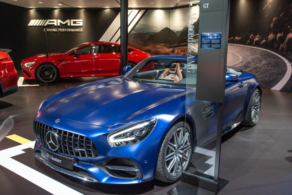 <p>Amerika fiyatı GLE 350 modeli ile 53 bin 700 dolardan başlayan Mercedes-Benz GLE serisi </p>