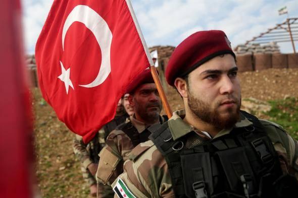 <p>Cumhurbaşkanı Recep Tayyip Erdoğan'ın, Fırat'ın doğusuna operasyon başlatacağını açıklamasının ardından Türkiye'nin desteğiyle kurulan ve yeniden yapılanarak Suriye Ulusal Ordusu'nu oluşturan Özgür Suriye Ordusu'ndan ( ÖSO) Türkiye'ye destek açıklaması geldi.</p>

<p> </p>
