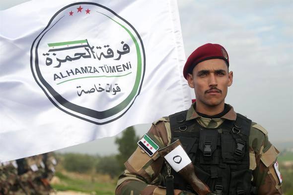 <p>CEPHELER: MENBİÇ, TEL ABYAD VE RESULAYN </p>

<p>Alman yayın organı Deutsche Welle'de (DW) yer alan habere göre Hamud operasyonun, "Türk ve Suriye topraklarından simultane bir şekilde" başlatılacağını belirterek cepheleri Menbiç, Tel Abyad ve Resulayn olarak sıraladı. Hamud, Türkiye topraklarındaki operasyonun Suriye'dekinden birkaç gün önce başlayabileceğini de kaydetti..</p>
