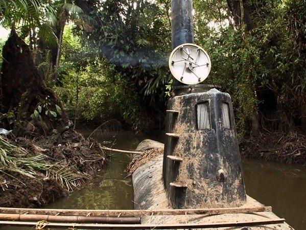 <p>Şu ana kadar güvenlik güçleri tarafından ele geçirilen en büyük denizaltı, 200 ton yük kapasiteli ve 30 metre boyunda.</p>
<p> </p>
