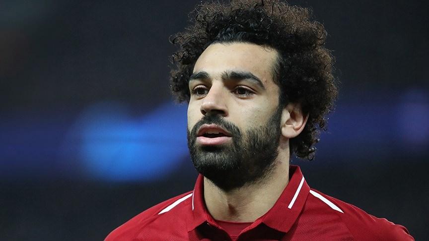 <p>İngiltere Profesyonel Futbolcular Birliği (PFA) tarafından verilen Premier Lig'de yılın oyuncusu ödülünü, Liverpool'da forma giyen Muhammed Salah kazandı.</p>

<p> </p>
